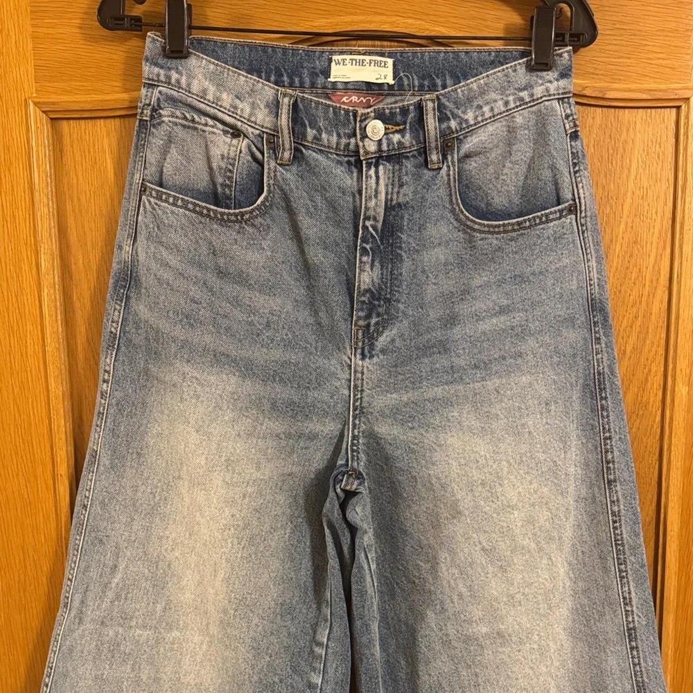 Free People Light Wash Wide Leg Jeans - Picture 5 of 13
